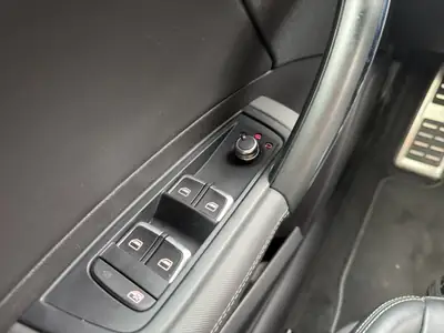 Audi S1 Sportback 2.0 TFSI — Citadine sportive quattro, 230 ch de pur plaisir — Miniatura 17