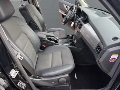 Mercedes-Benz GLK 250 CDI — SUV compact diesel performant, entretien impeccable — Miniatura 14
