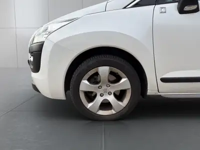 Peugeot 3008 2.0 HDI — SUV familial robuste, boîte auto, entretien à jour — Miniatura 10