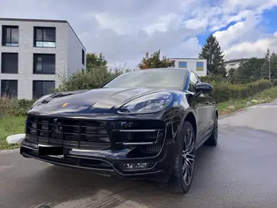 Porsche Macan 3.6 V6 Turbo — SUV sportif haute performance, 92'000 km seulement — dettaglio