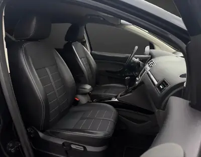 Ford Kuga 2.0 TDCi Titanium 4WD — SUV robuste diesel, contrôle technique et révision à jour — Miniatura 9