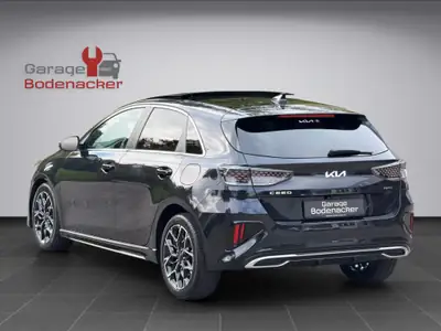 Kia Ceed 1.5 T-GDi GT Line — Berline sportive 160 ch, faible kilométrage, équipée premium — interni