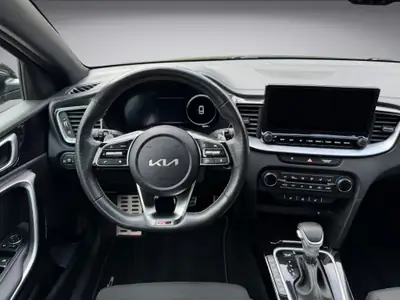 Kia Ceed 1.5 T-GDi GT Line — Berline sportive 160 ch, faible kilométrage, équipée premium — Miniatura 8