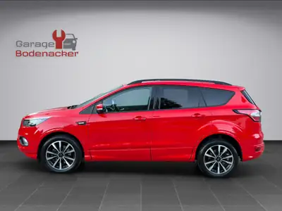 Ford Kuga 2.0 TDCi ST Line High 4WD — SUV diesel robuste, faible kilométrage, équipé Sport Line — vista posteriore