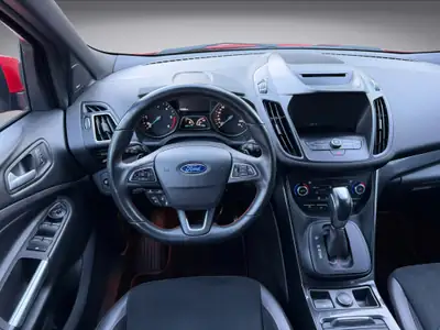 Ford Kuga 2.0 TDCi ST Line High 4WD — SUV diesel robuste, faible kilométrage, équipé Sport Line — Miniatura 8