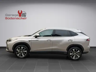 MG HS 1.5 T Luxury — SUV coupé spacieux, 170 PS, équipement premium et financement possible — vista posteriore