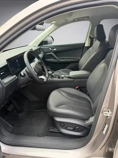 MG HS 1.5 T Luxury — SUV coupé spacieux, 170 PS, équipement premium et financement possible — Miniatura 10
