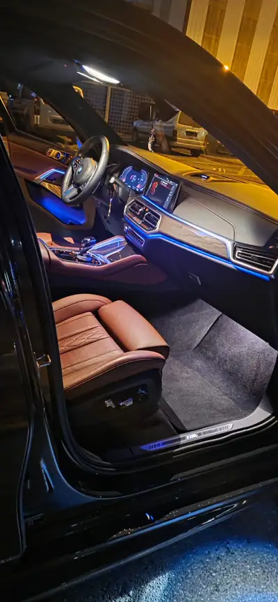 BMW X6 40i xDrive 2022 — SUV coupé premium, 41 850 km seulement — rear view
