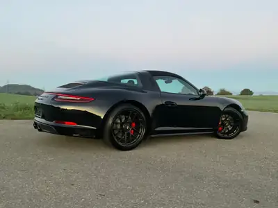 Porsche 911 Targa 4 GTS — Chef-d'œuvre cabriolet 450 ch, historique complet — detail