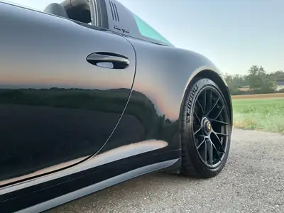 Porsche 911 Targa 4 GTS — Chef-d'œuvre cabriolet 450 ch, historique complet — Thumbnail 12