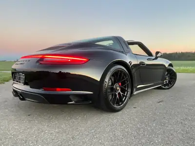 Porsche 911 Targa 4 GTS — Chef-d'œuvre cabriolet 450 ch, historique complet — Thumbnail 11