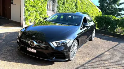 Mercedes-Benz CLS 450 AMG Line 4Matic — Berline élégante, moteur hybride et équipements premium — exterior view