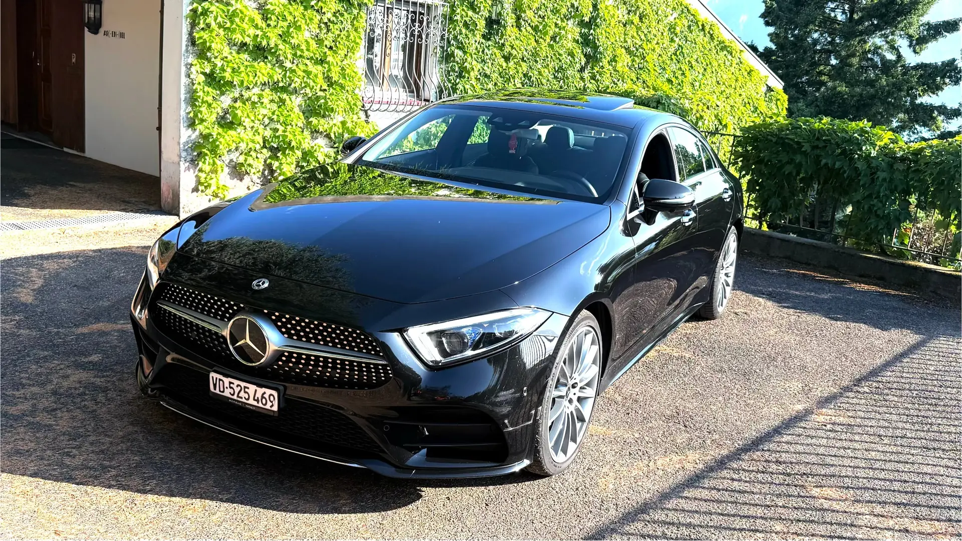 Mercedes-Benz CLS 450 AMG Line 4Matic — Berline élégante, moteur hybride et équipements premium