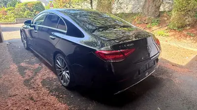 Mercedes-Benz CLS 450 AMG Line 4Matic — Berline élégante, moteur hybride et équipements premium — interior