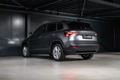 Skoda Karoq 1.5 TSI Selection DSG — SUV compact dynamique, quasi neuf avec garantie constructeur — Thumbnail 8