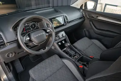 Skoda Karoq 1.5 TSI Selection DSG — SUV compact dynamique, quasi neuf avec garantie constructeur — Thumbnail 13