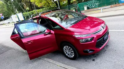Citroën C4 Picasso 1.6i — Monospace familial robust, 130'000 km, sans sinistre — Thumbnail 8