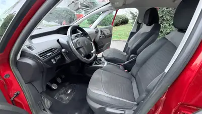 Citroën C4 Picasso 1.6i — Monospace familial robust, 130'000 km, sans sinistre — Thumbnail 13