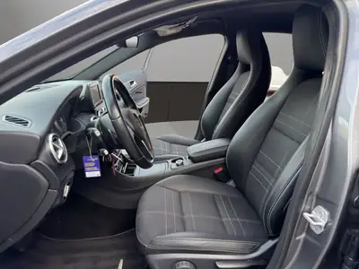 Mercedes-Benz Classe A 180 Style Autotronic — Berline compacte automatique, entretien suivi — Thumbnail 9