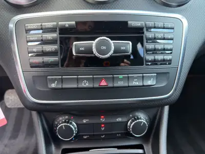 Mercedes-Benz Classe A 180 Style Autotronic — Berline compacte automatique, entretien suivi — Thumbnail 16