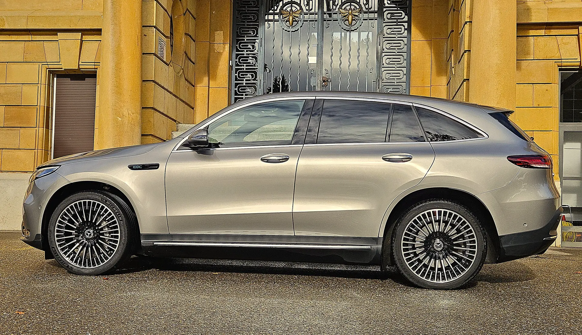 Mercedes-Benz Eqc 400 2020 occasion La Chaux-de-Fonds — 1