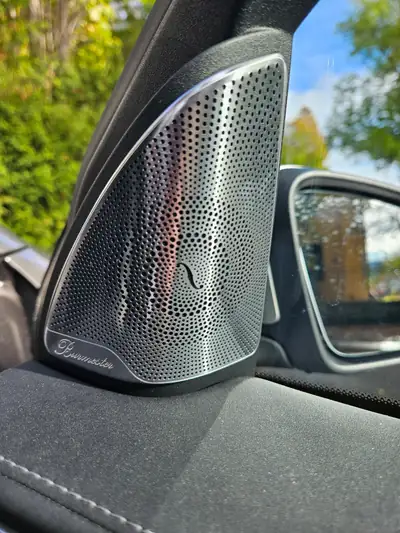 Mercedes-Benz EQC 400 AMG Line — SUV électrique performant, 89'970 km, couleur Champagne rare — Thumbnail 12
