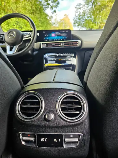 Mercedes-Benz EQC 400 AMG Line — SUV électrique performant, 89'970 km, couleur Champagne rare — Thumbnail 15