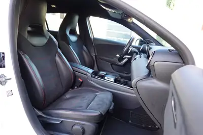 Mercedes-Benz Classe A 250 AMG Line — Sportive urbaine avec pack performance complet — Thumbnail 22