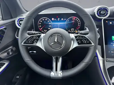 Mercedes-Benz GLC 400 e — Hybride rechargeable performant, quasi-neuf avec 20 km — Thumbnail 13