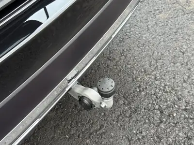 Mercedes-Benz GLC 400 e — Hybride rechargeable performant, quasi-neuf avec 20 km — Thumbnail 20