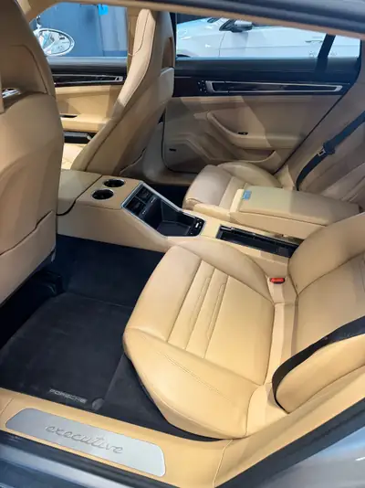 Porsche Panamera 4 E-Hybrid Executive — Berline de luxe hybride rechargeable, 149'000 km — Miniatur 11