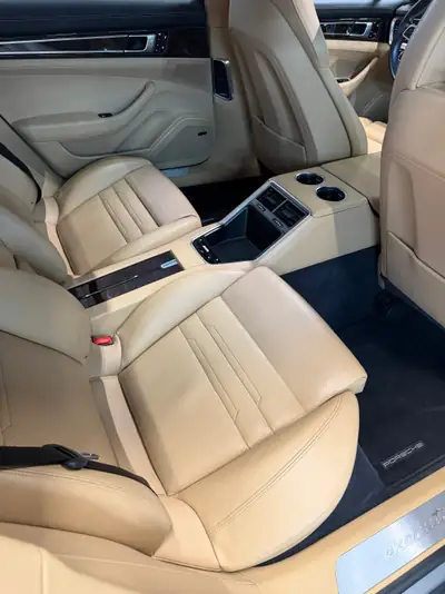 Porsche Panamera 4 E-Hybrid Executive — Berline de luxe hybride rechargeable, 149'000 km — Miniatur 12