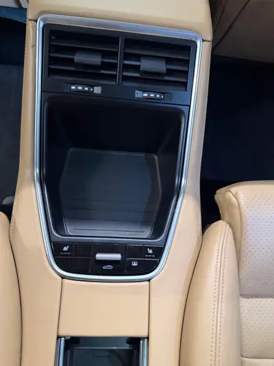 Porsche Panamera 4 E-Hybrid Executive — Berline de luxe hybride rechargeable, 149'000 km — Miniatur 16