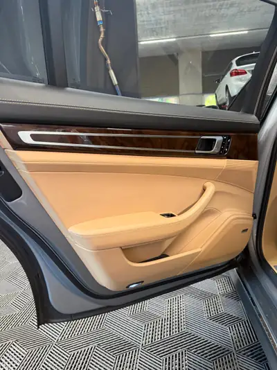 Porsche Panamera 4 E-Hybrid Executive — Berline de luxe hybride rechargeable, 149'000 km — Miniatur 20