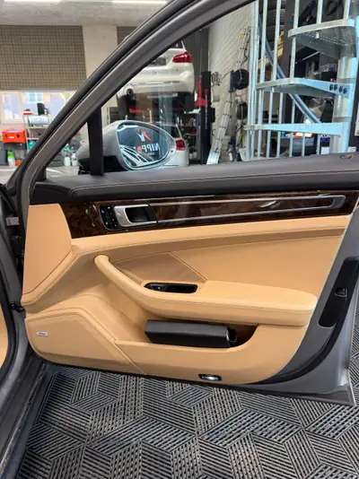 Porsche Panamera 4 E-Hybrid Executive — Berline de luxe hybride rechargeable, 149'000 km — Miniatur 22
