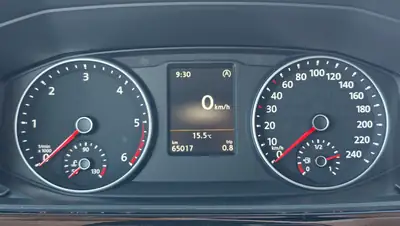 VW T6 California Ocean 2.0 TDI — Camping-car 4 places, moteur 204 ch, faible kilométrage — Thumbnail 7