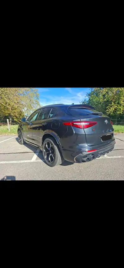 Alfa Romeo Stelvio 2.9 V6 Biturbo Quadrifoglio 600 PS — Performance italienne brute — rear view
