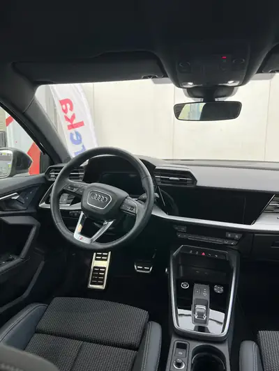 Audi A3 Sportback 1.5 35 TFSI S Line — Berline sportive hybride légère, 35'000 km — detail
