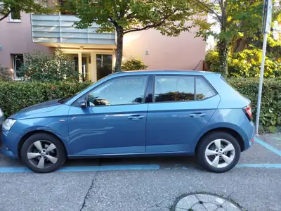 Skoda Fabia 1.0 TSI Drive 2020 — Citadine fiable, 59000 km, essence économe — côté