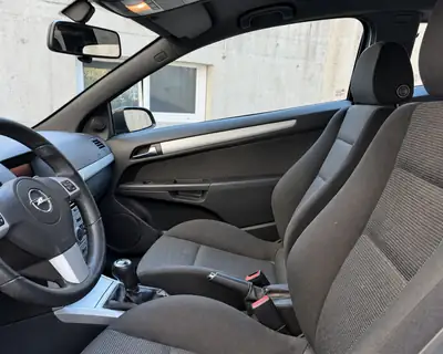 Opel Astra GTC 2.0 Turbo Sport — Coupé dynamique, révision complète & freins neufs — Thumbnail 8