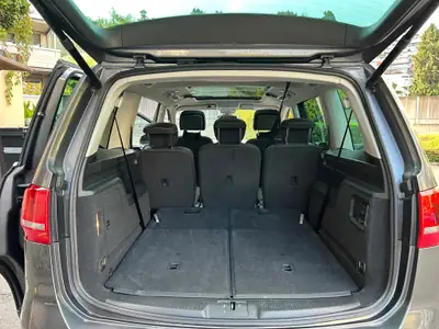 VW Sharan 2015 — Monospace 7 places fiable, diesel automatique — rear view