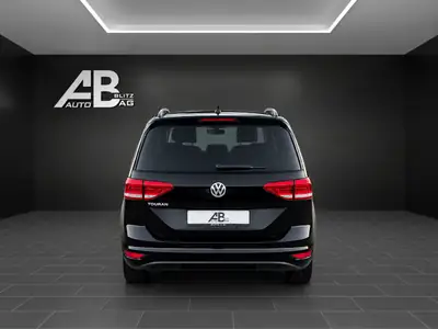 VW Touran 1.5 TSI EVO — Monospace 7 places, 150 ch, DSG automique — interni