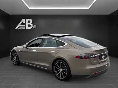 Tesla Model S 85 D — Berline électrique 525 ch, 185 000 km, garantie inclusive — Heckansicht