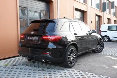 Mercedes-Benz GLC 250 AMG Line 4Matic — SUV premium noir, toit ouvrant et sièges chauffants — Thumbnail 7