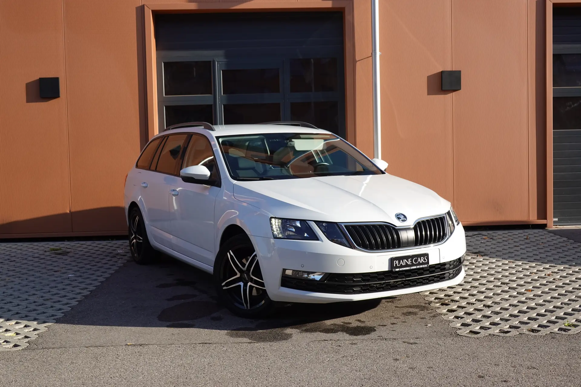 Skoda Octavia 1.5 G-tec Style — Break écologique bi-carburant, équipé et sans accident