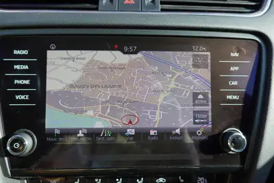 Skoda Octavia 1.5 G-tec Style — Break écologique bi-carburant, équipé et sans accident — Thumbnail 18