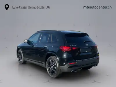 Mercedes-Benz GLA 250 AMG Line 4MATIC — SUV compact hybride, 238 ch et consommation maîtrisée — interior