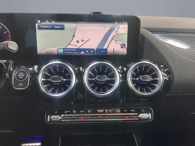 Mercedes-Benz GLA 250 AMG Line 4MATIC — SUV compact hybride, 238 ch et consommation maîtrisée — Thumbnail 15