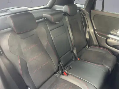 Mercedes-Benz GLA 250 AMG Line 4MATIC — SUV compact hybride, 238 ch et consommation maîtrisée — Thumbnail 18