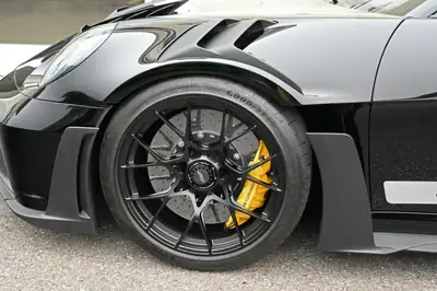 Porsche 911 GT3 RS 2025 — Hypercar circuit avec protection PPF intégrale, 3200 km — Miniatura 8